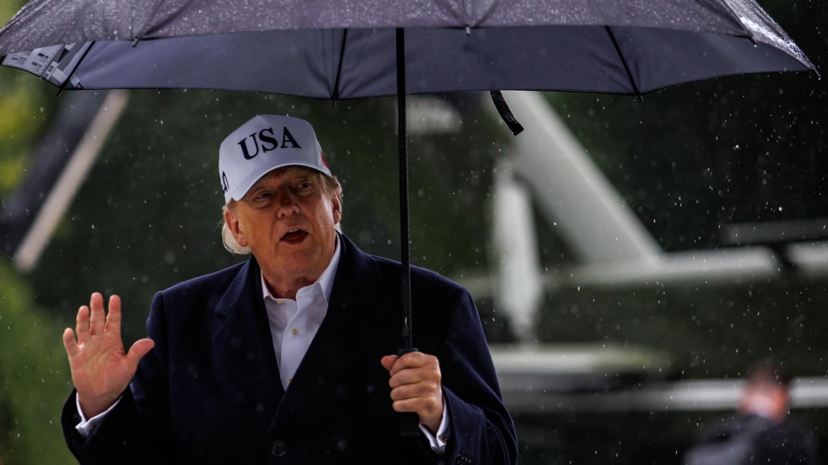 Trump aplaude el operativo que frustró un ataque contra una base británica usada por Estados Unidos