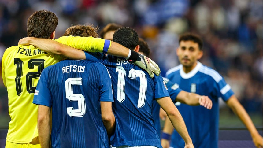 Por todo lo alto: así celebró Grecia su primera e histórica victoria sobre Alemania