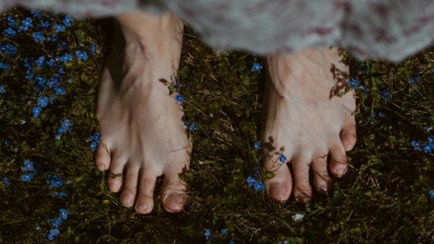 Algodón, lana o poliéster: ¿qué material de medias es lo más saludable para los pies?