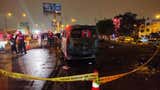 Los Olivos: asesinan y queman a colectivero al interior de su vehículo por presunto cobro de cupos