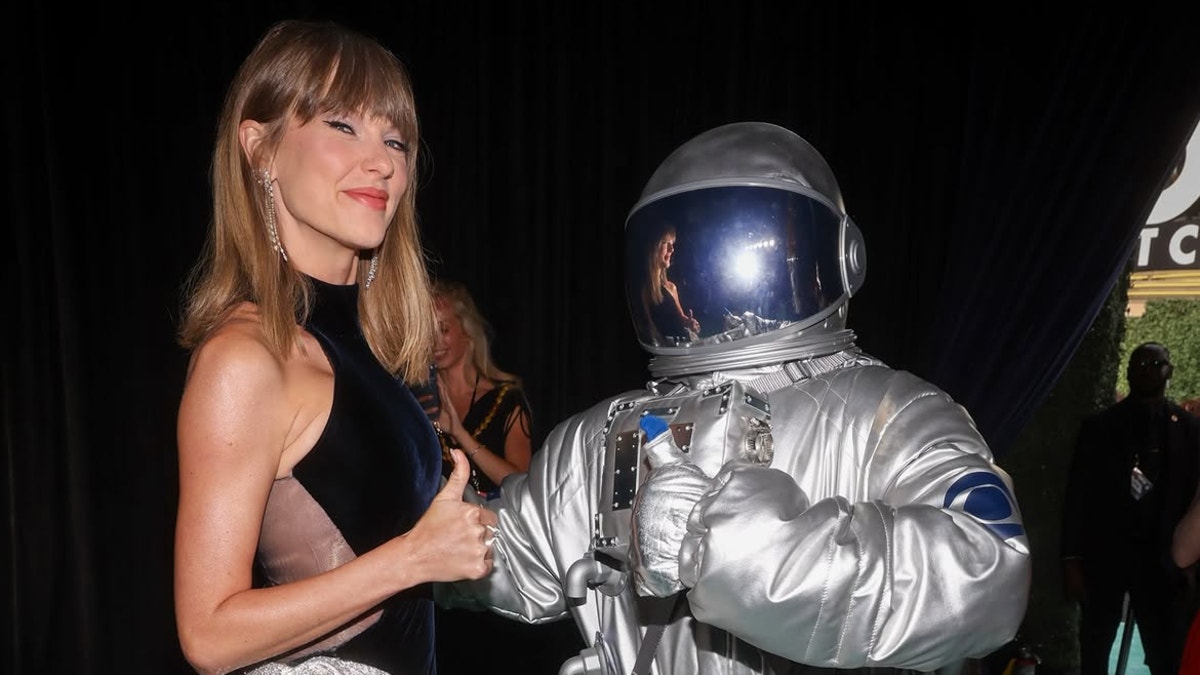Taylor Swift superó a Beyoncé y se convirtió en la artista más premiada de la historia de los MTV VMAs