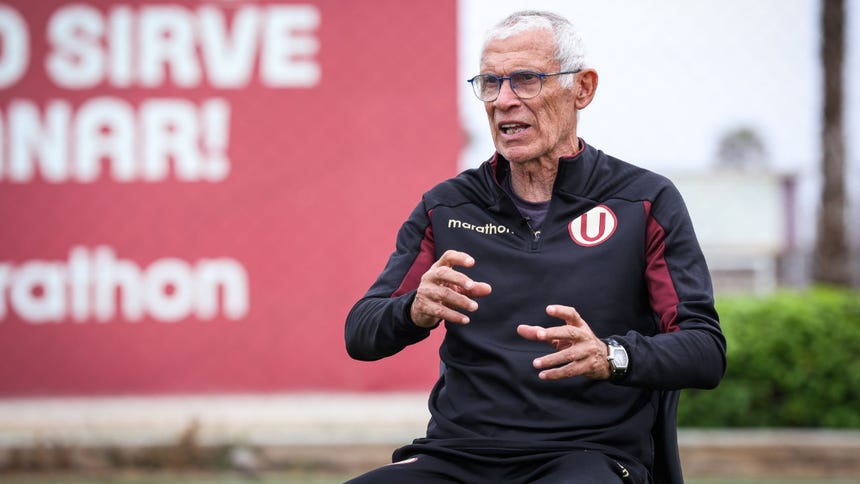 ¡Bombazo! Universitario anunció la salida de Héctor Cúper