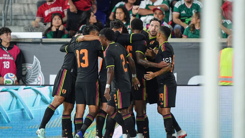 Orden y concentración: el 1x1 del empate de Perú ante México en el amistoso internacional por fecha FIFA
