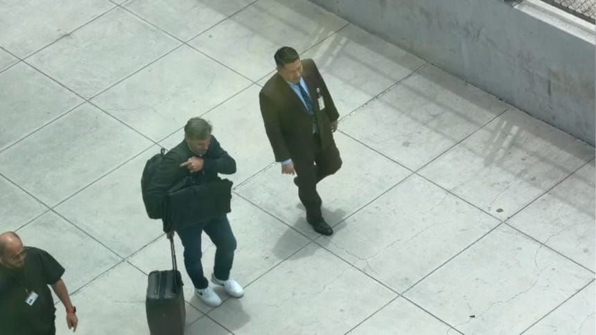 ¡Ya está en Lima! Fabián Bustos llegó y en las próximas horas será oficializado como el nuevo DT crema [VIDEO]