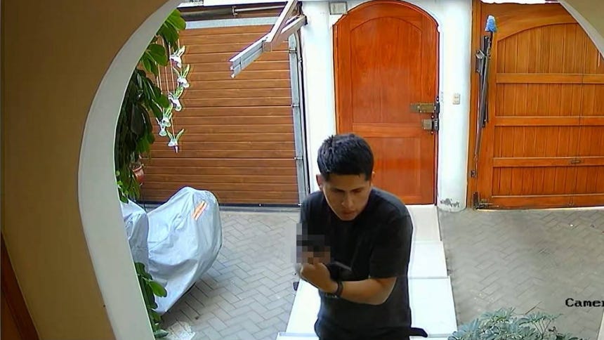 Pasajero fue detenido luego de varias horas