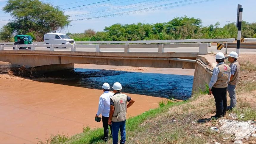 Entre las alternativas de solución se pide la preinstalación y traslado preventivo de puentes modulares de emergencia, tipo Bailey o similares.