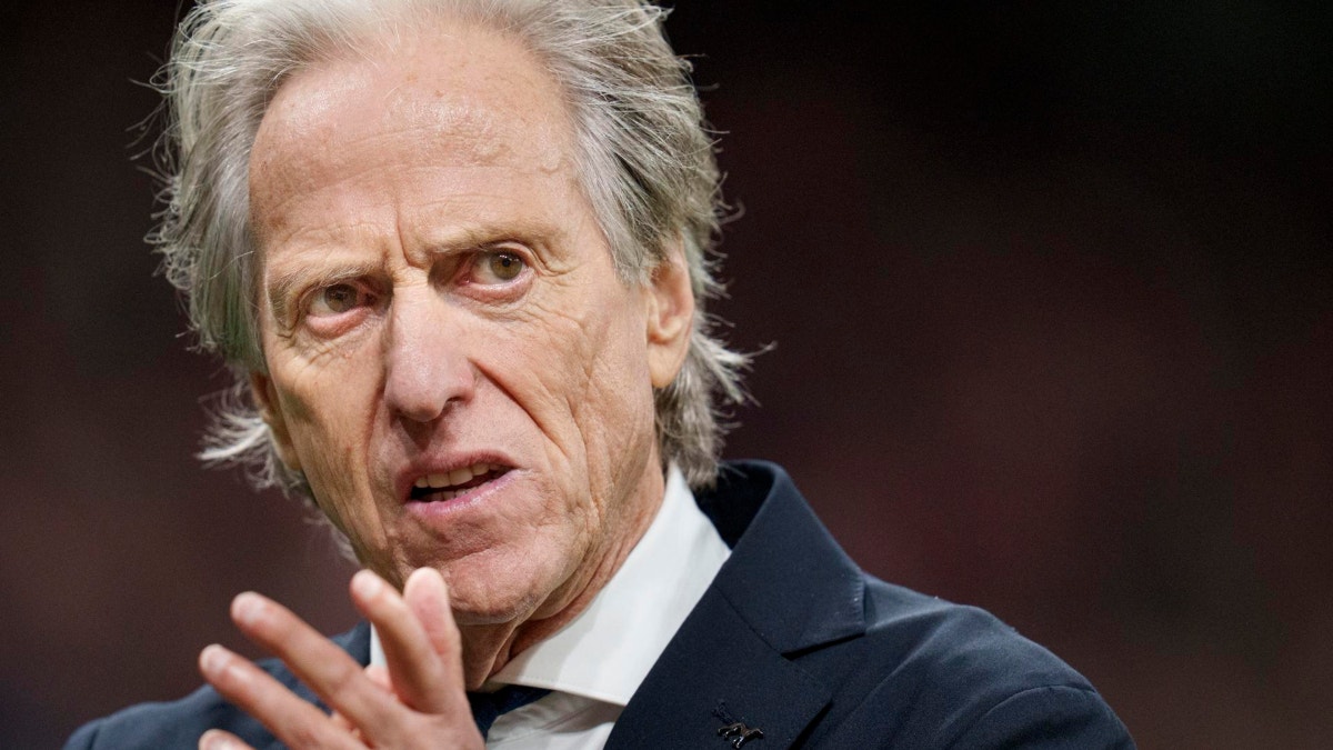 Jorge Jesus no habla de Ronaldo: "Lo más importante es que el equipo cree en lo que hace"