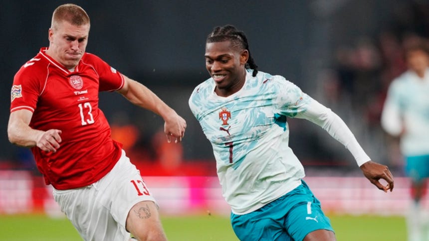 Rafael Leao hereda la número 7 de Cristiano Ronaldo en el Portugal vs Dinamarca