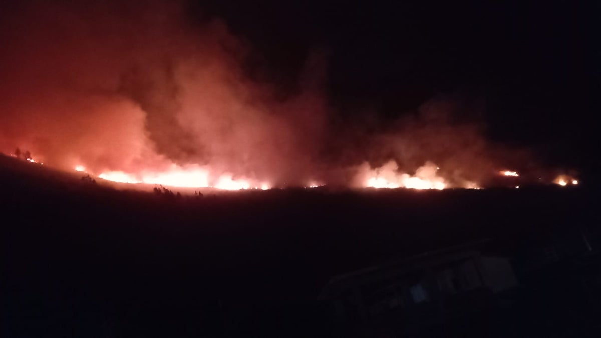 Las llamas siguen avanzando y la población está en estado de alerta 