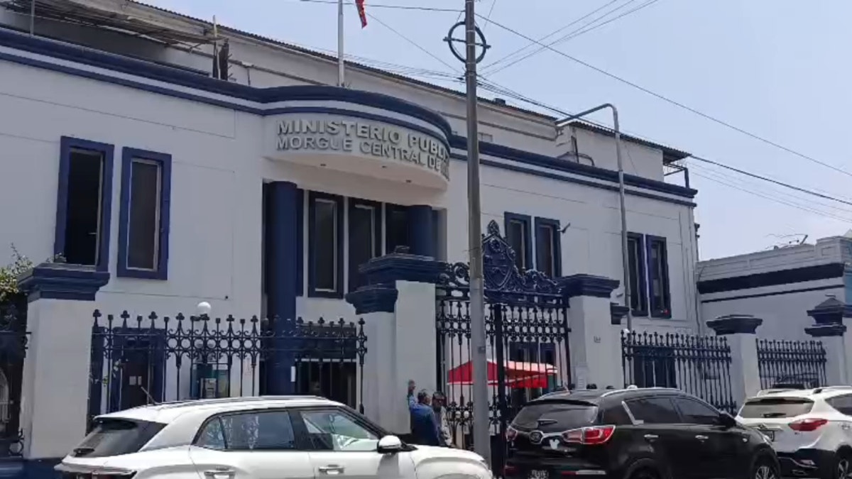 Cuerpo de chofer de Lipetsa asesinado en Villa El Salvador permanece en la Morgue Central de Lima