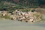 El temporal arrasó la isla en plena temporada turística, con un gran número de visitantes, algunos de los cuales tuvieron que ser evacuados.