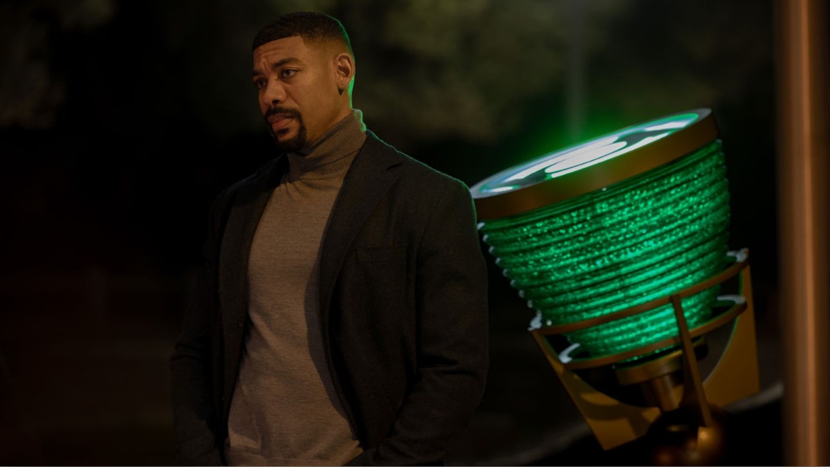 'Lanterns', episodio 8: a qué hora se estrena y dónde ver el final de temporada con Kyle Chandler y Aaron Pierre