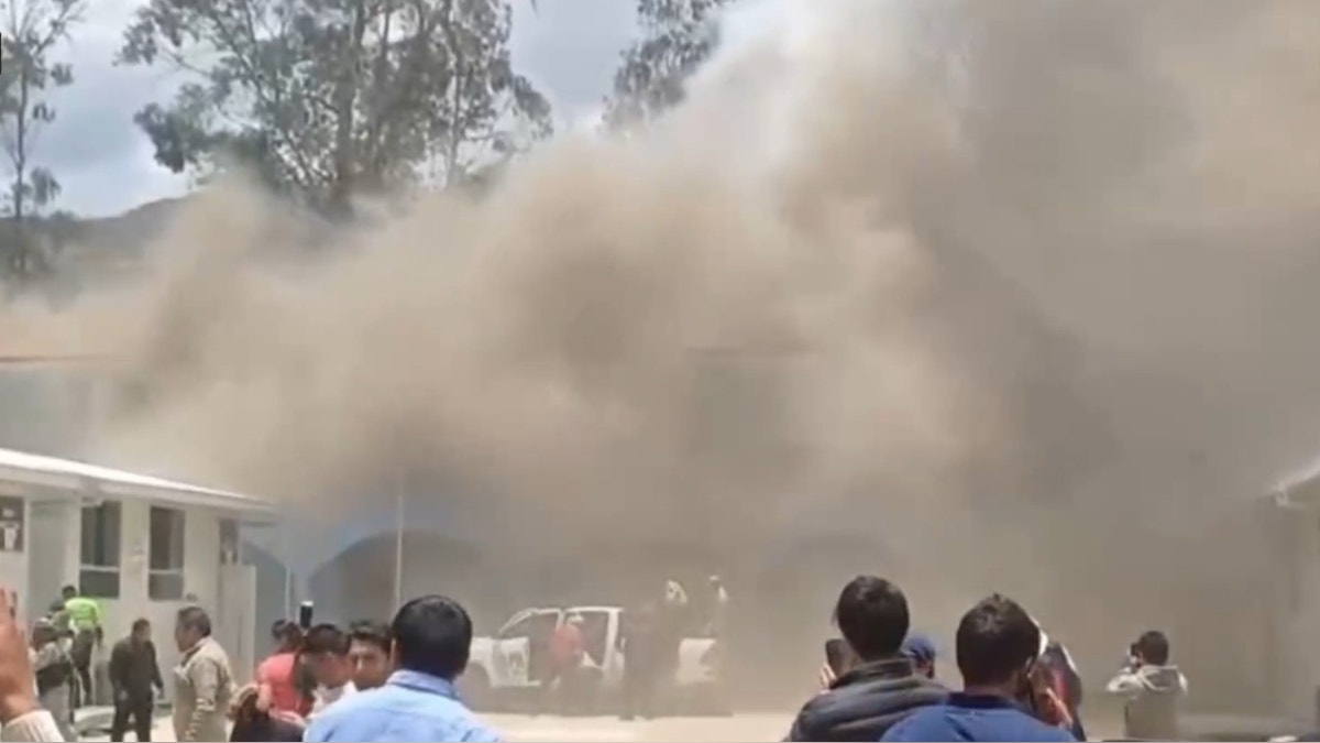 Suspenden elecciones en Celendín tras detonación de explosivos que provocó incendio en colegio de votación