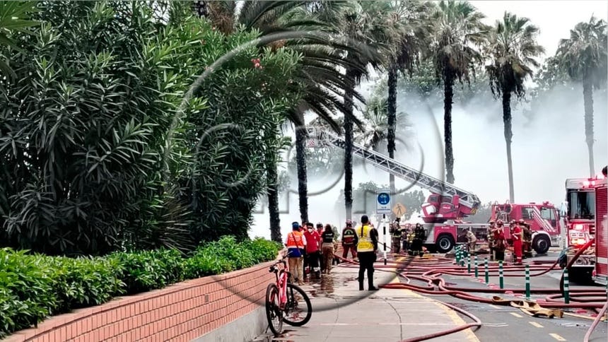 Incendio en la Costa Verde: municipio de Miraflores no descarta que fuego haya sido provocado