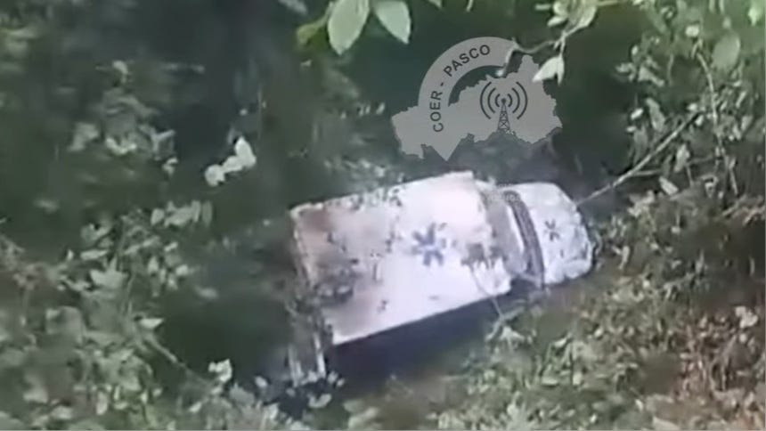 Pasco: ambulancia de la Micro Red de Salud cayó a un barranco en el sector Pichanaz