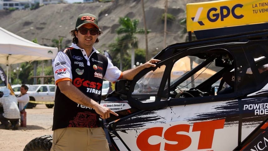 Jimmy Chirinos, junto a su copiloto Juan Pablo Echegaray, buscarán el título en UTV.