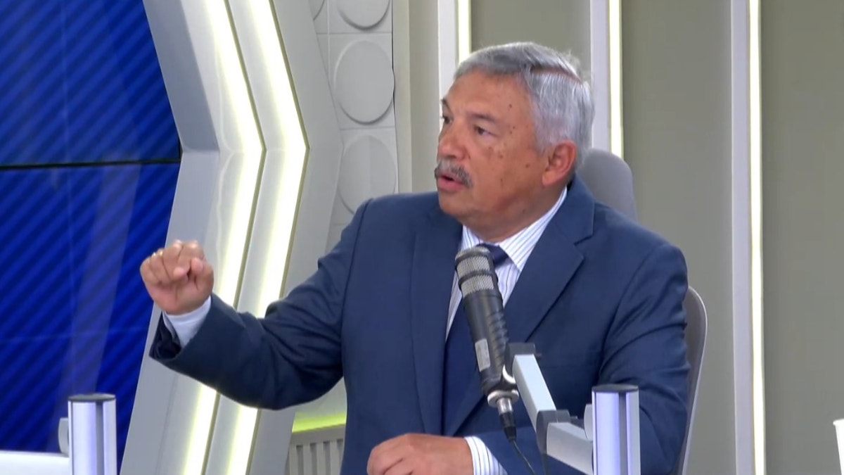 Beingolea califica de "incomprensible" dictamen de Juntos por el Perú que plantea archivar pedido de facultades del Gobierno