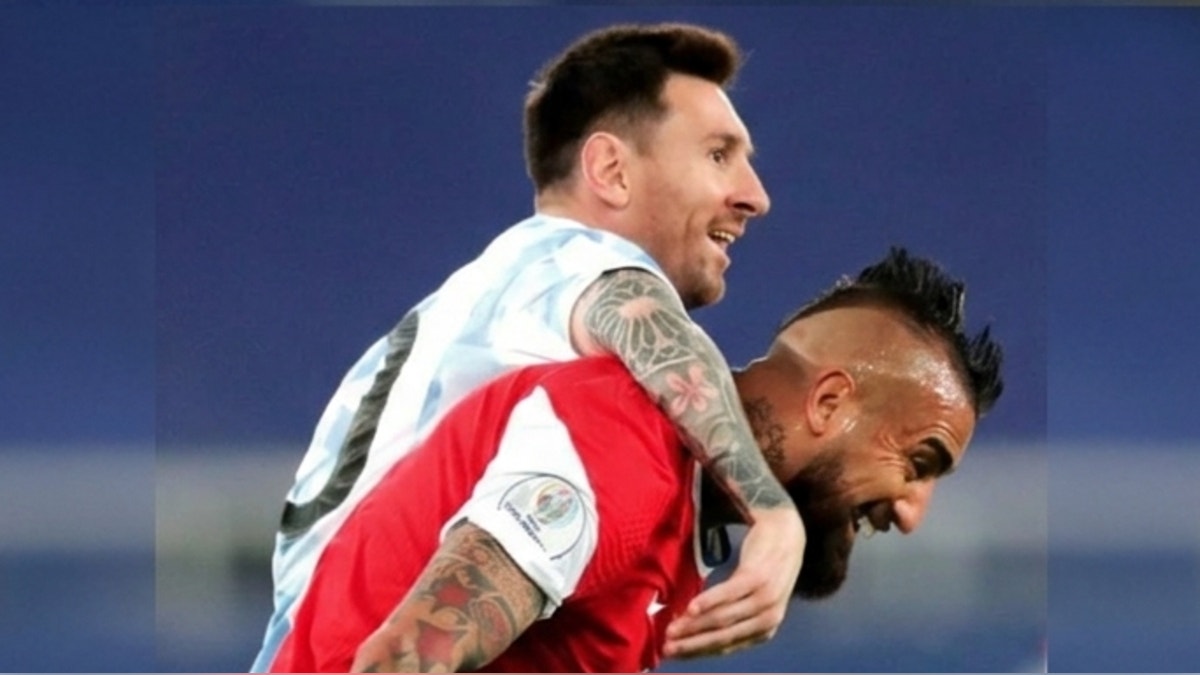 Más despedidas para Lionel Messi: Arturo Vidal le dice "extraterrestre" y Medel habla de "privilegio" de enfrentarlo
