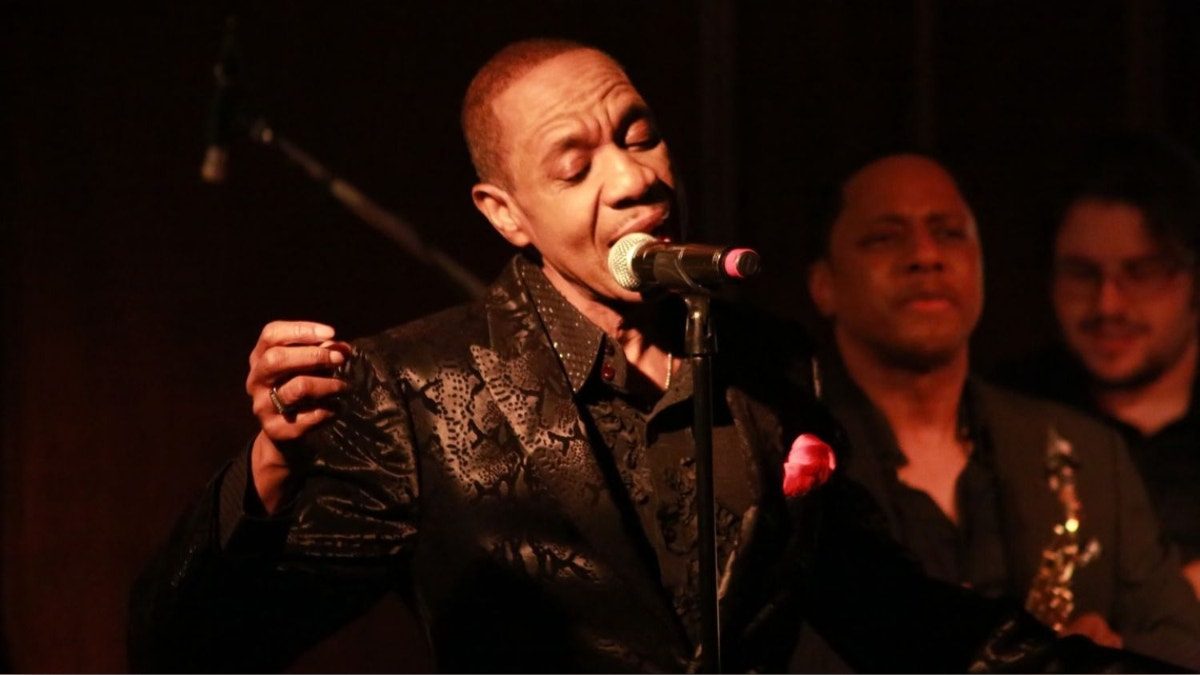 Muere Freddie Jackson, la voz aterciopelada del R&B que popularizó 'Rock Me Tonight'