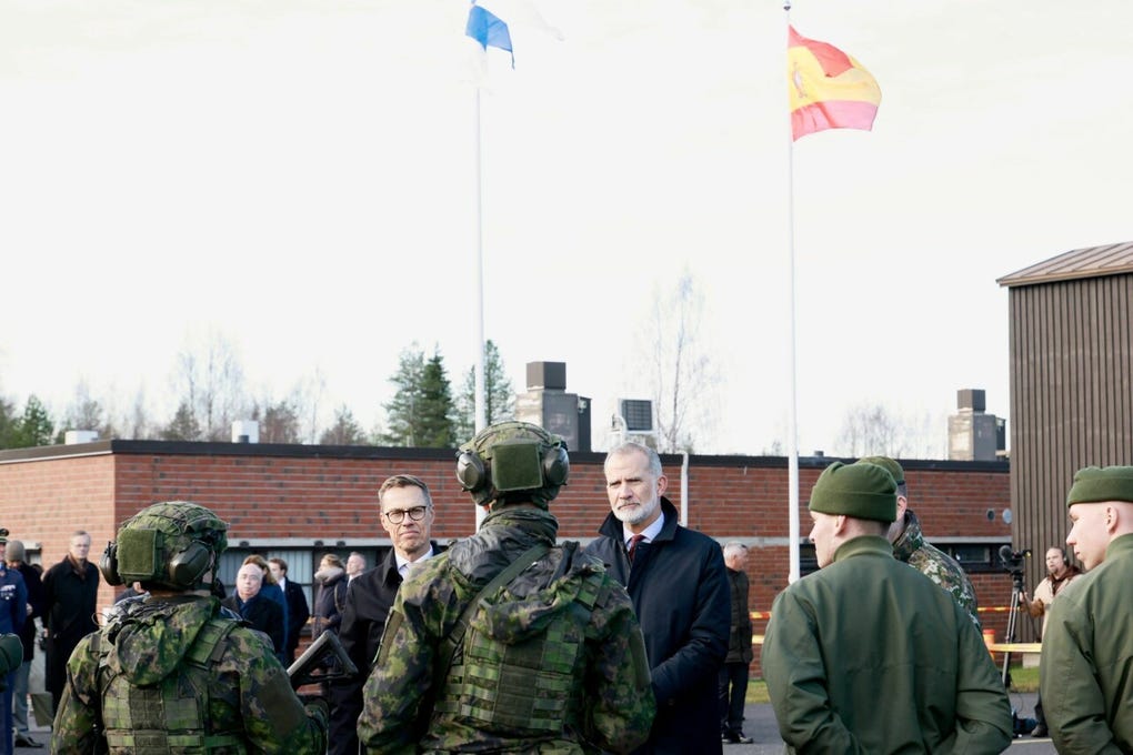 Rey Felipe VI visitó base militar finlandesa en Laponia y presenció maniobras de cazas F18 [FOTOS] - Foto 1