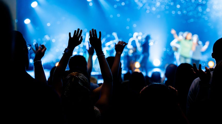 Jaime Delgado justifica proyecto para dar agua gratis en conciertos: "No se puede jugar con la salud de la gente"