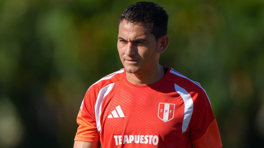 Jairo Vélez sobre Selección Peruana: "Pudimos medirnos a grandes selecciones para saber lo que necesitamos"