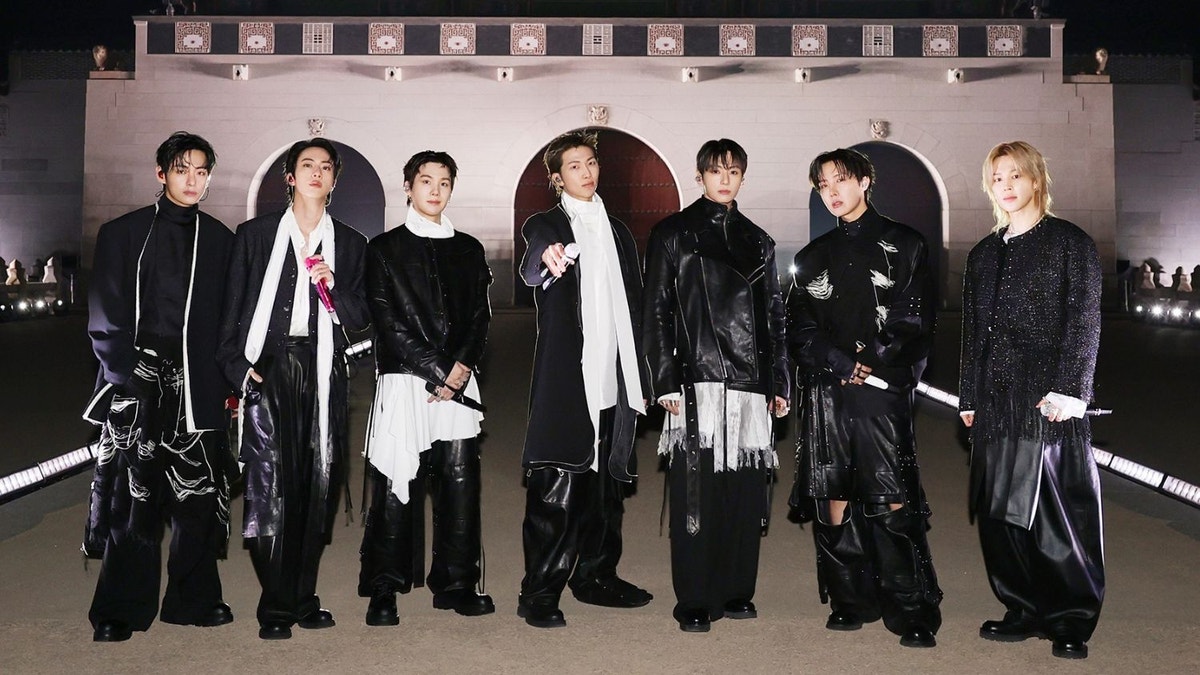 Concierto BTS en Lima en vivo hoy última hora de show en Estadio San Marcos setlist