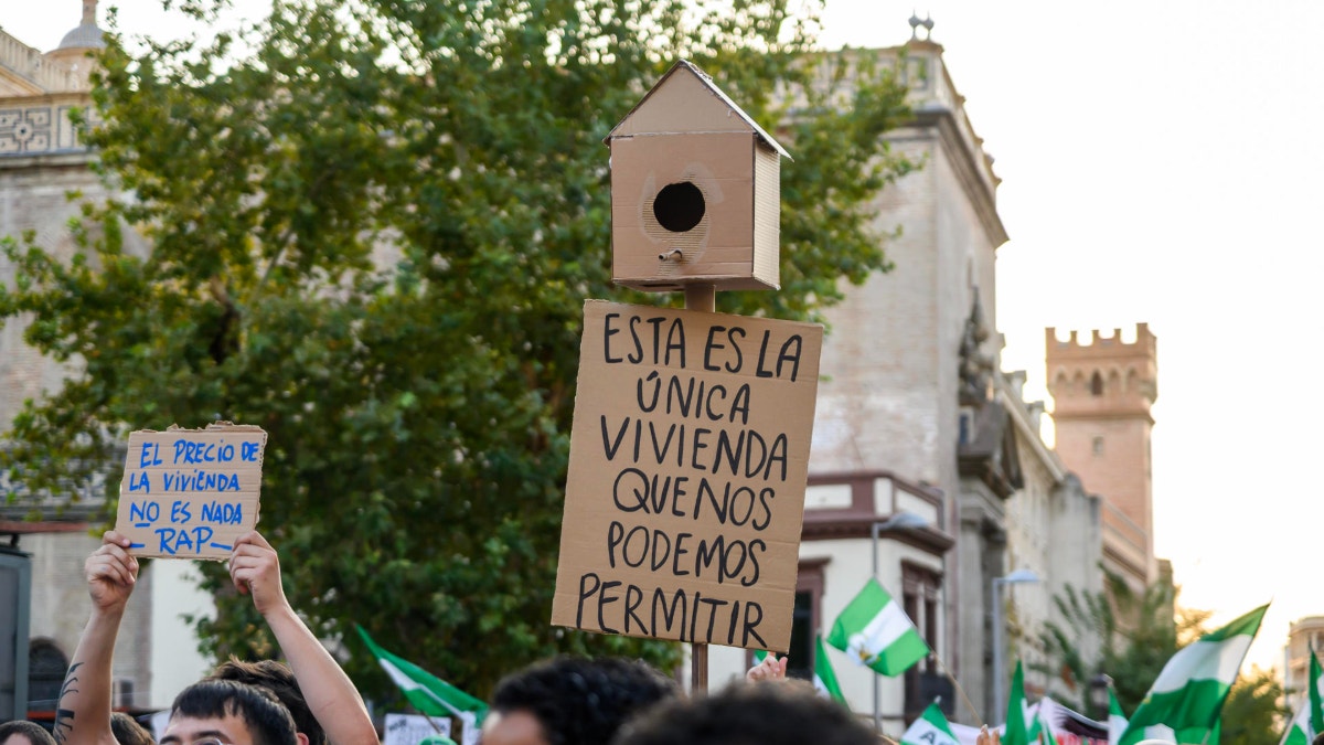 España: senador del Partido Popular dice que demanda de vivienda requiere aumentar la oferta inmobiliaria