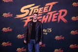 [Ken es Noah Centineo] En Street Fighter, los luchadores y excompañeros Ken (Noah Centineo) y Ryu se reencuentran después de haberse apartado de los rings de lucha, cuando la misteriosa Chun-Li (Callina Liang) los recluta para participar en su mayor reto: el Torneo Mundial de Guerreros.