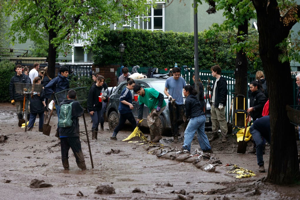 En la comuna de Viña del Mar, la estación Rodelillo reportó 125,2 mm de lluvias triplicando las cifras de 2015 (52,5 mm) y 2006 (47,9 mm).