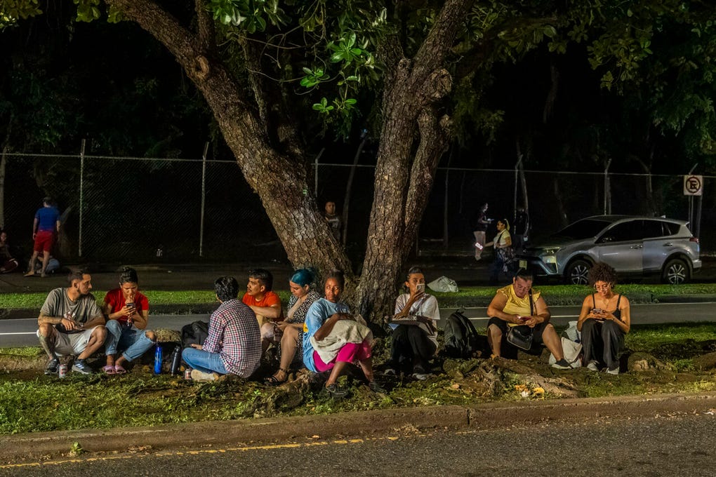 El terremoto inicialmente fue registrado por el IGC como de magnitud 7.2, pero entrada la noche lo actualizó en 7.5; mientras que el Servicio Geológico de Estados Unidos (USGS, por sus siglas en inglés) lo reportó en un principio con una magnitud de 7.6, que luego fue actualizada a 7.7.