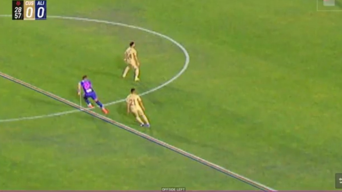 Polémica en el Garcilaso de la Vega: VAR anuló gol de Kevin Quevedo por discutida posicisión adelantada [VIDEO]