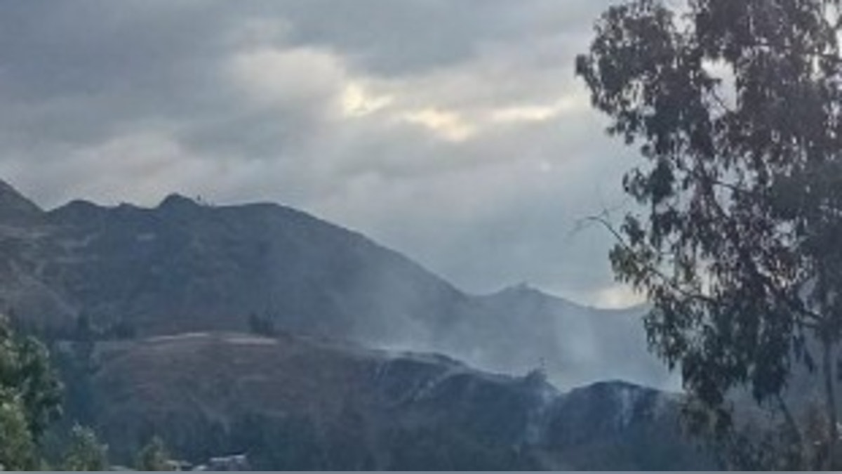 Incendios forestales en las regiones de Ayacucho, Moquegua y Puno se mantienen activos y arrasan cobertura natural