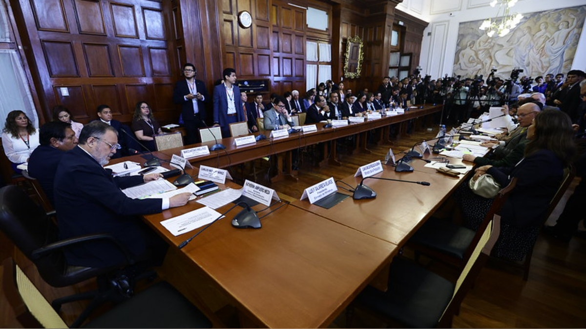 Comisión de Constitución del Senado reanudará este martes sesión sobre delegación de facultades legislativas al Ejecutivo
