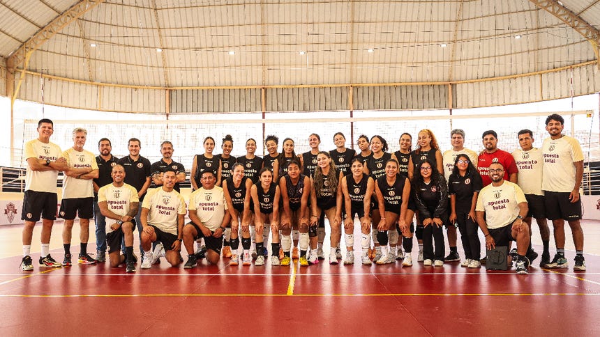 ¡'Pumas' renovadas! Universitario presentó el nuevo piso del Coliseo Polideportivo Lolo Fernández