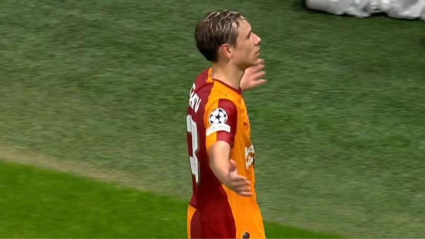 Galatasaray pegó primero: Alexey Batrakov anotó el 1-0 para Galatarasay y sorprendió en Estambul [VIDEO]