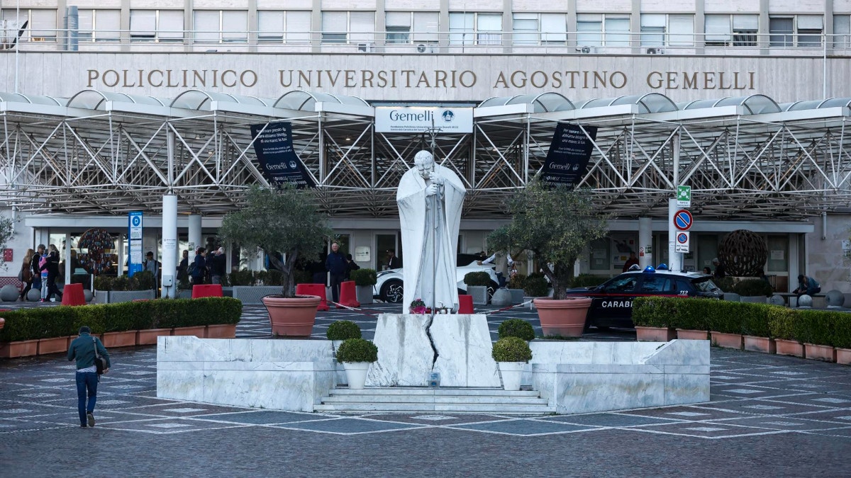 El papa León XIV será internado en una nueva habitación del Policlínico Gemelli de Roma: esto es lo que se sabe