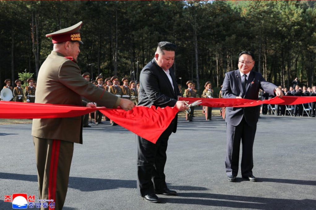 Kim Jong-un inauguró un museo que exhibe un misil balístico capaz de alcanzar a Estados Unidos [FOTOS] - Foto 1