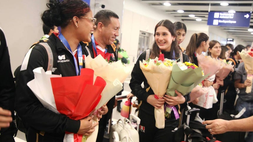 Palmas para ellas: Selección Peruana de Vóley Sub 19 volvió a Lima tras segundo lugar en el Sudamericano