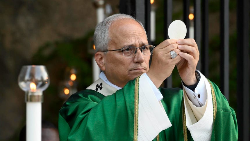 Doctor Elmer Huerta explica el diagnóstico del papa León XIV tras la intervención quirúrgica: "Es un cáncer de pulmón"