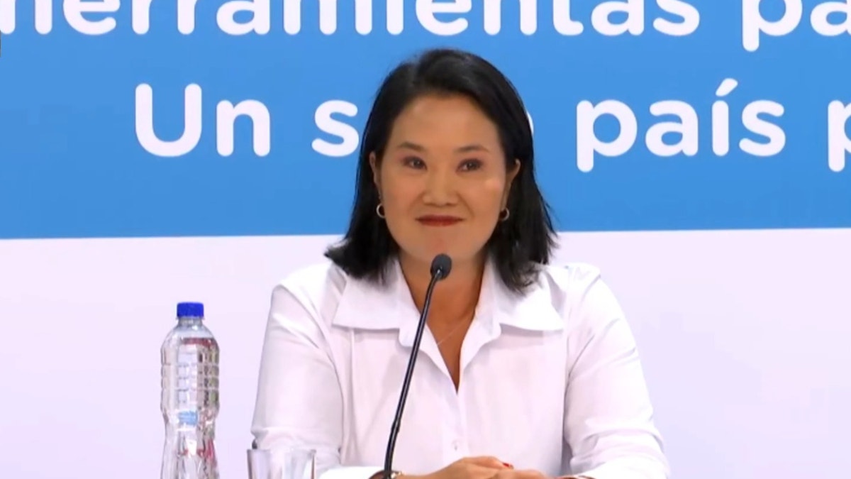 Nuevos textos escolares para el 2027 tendrán un "recorte" de la ideología, dice Keiko Fumori
