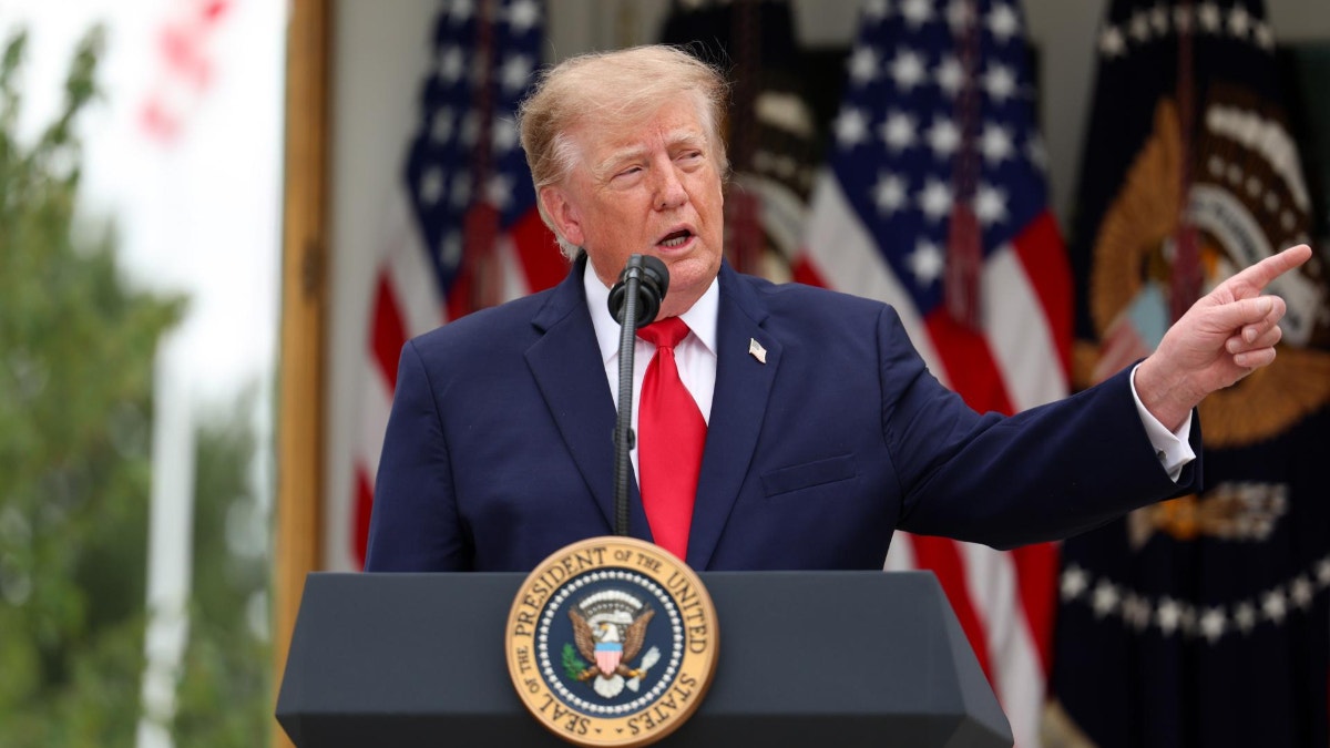 Hija de banquero venezolano hace millonaria donación antes de que Trump indultara a su padre