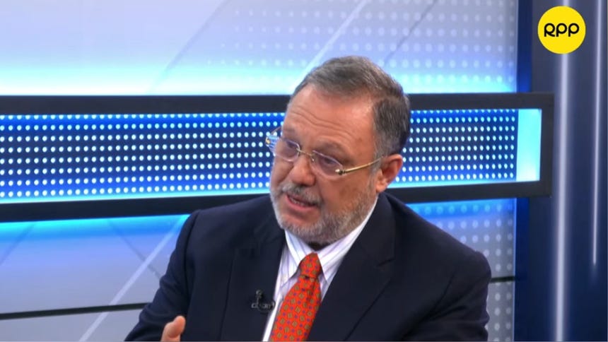 Carlos Mesía, presidente de la Comisión de Constitución.