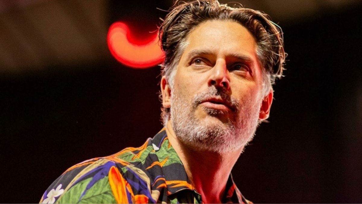 Joe Manganiello publica fotos de su lucha contra una enfermedad que casi le cuesta la vida