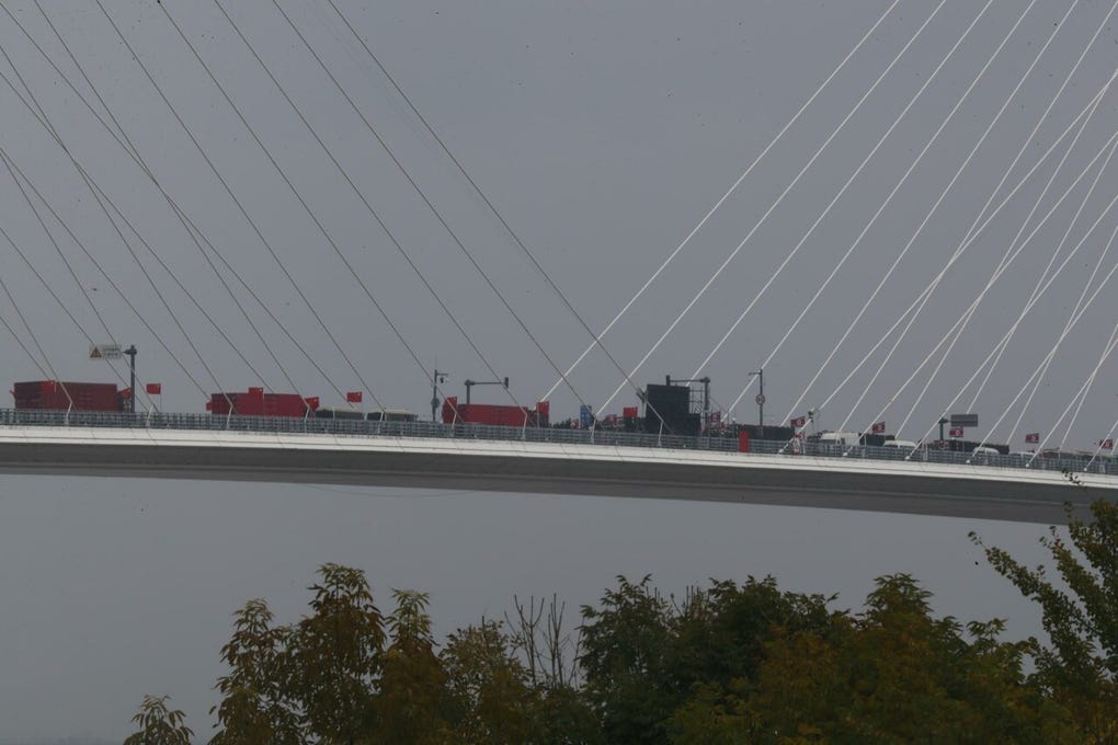 China y Corea del Norte inauguraron puente fronterizo: obra fue terminada en 2014, pero no entraba en funcionamiento [FOTOS] - Foto 1