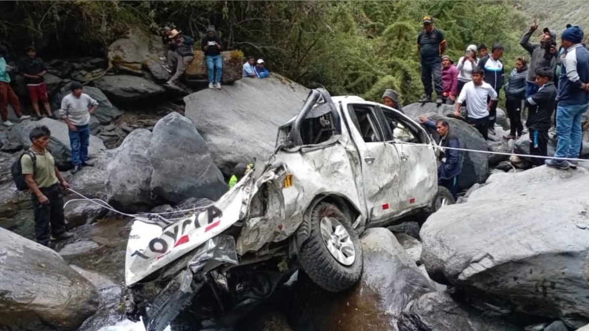 Puno: Alcalde del distrito Quiaca falleció tras caer con su camioneta en el río Miraflores