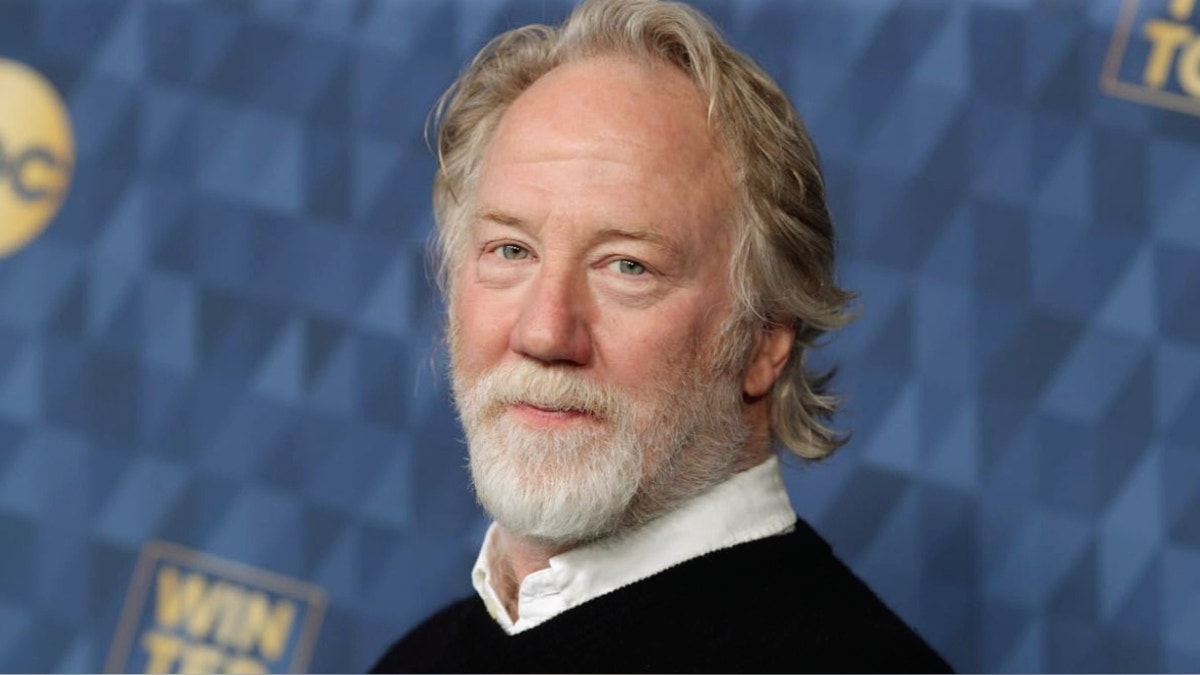 Juez desestimó acusación contra director Timothy Busfield por cargos de abuso sexual