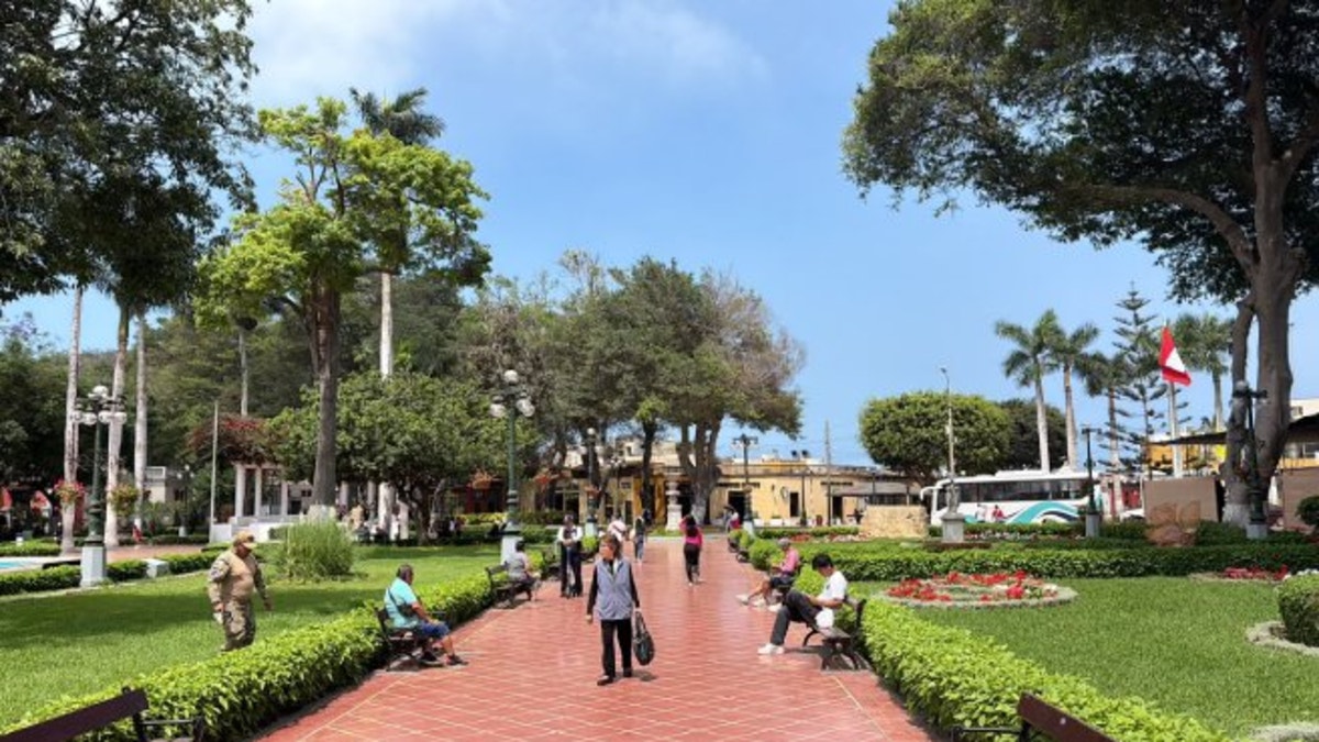 Senamhi advierte que las altas temperaturas en la costa peruana continuarán hasta fines de octubre