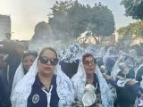 La imagen prosiguió su recorrido por el jirón Ica y el jirón de la Unión. Tras ello, realizó su ingreso a la Plaza de Armas para recibir homenajes de la Municipalidad Metropolitana de Lima, Palacio de Gobierno y Palacio Arzobispal.