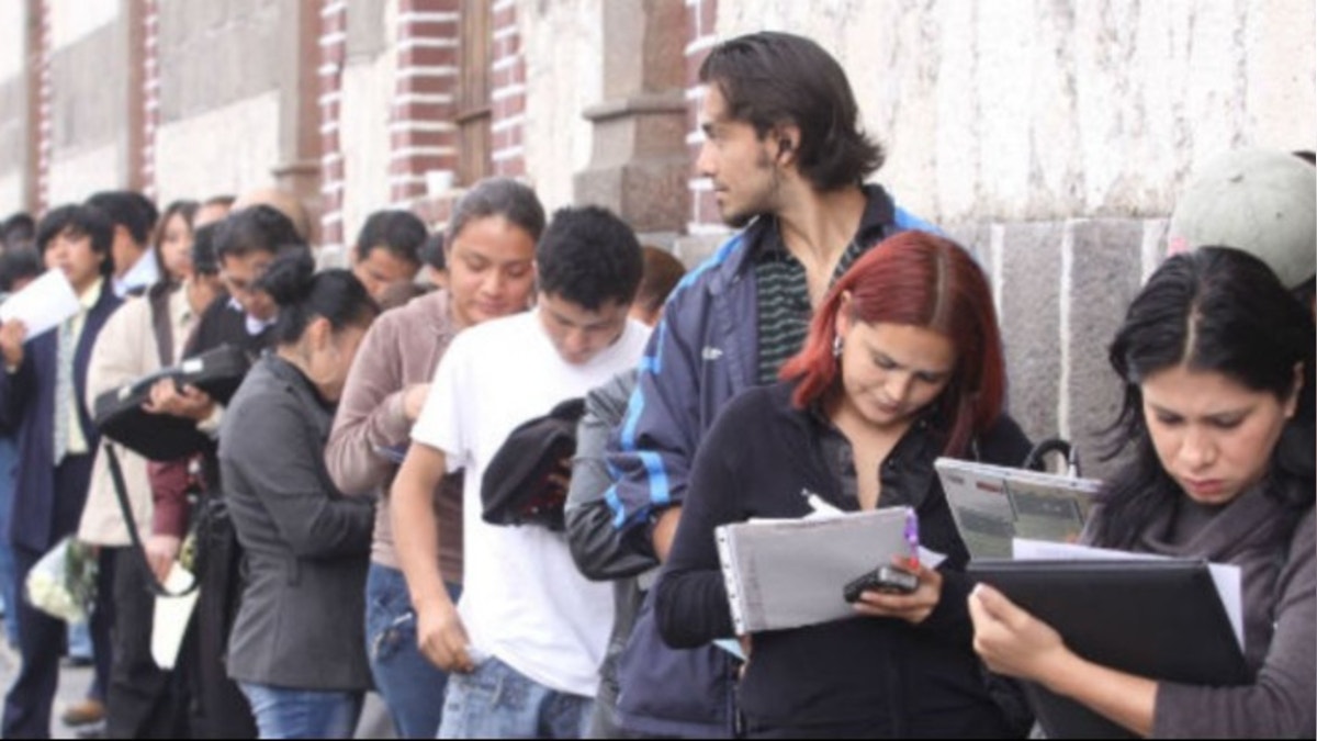 Participación de jóvenes en el mercado laboral cae a su mínimo histórico: solo 1 de cada 10 trabajadores en Lima tienen menos de 25 años